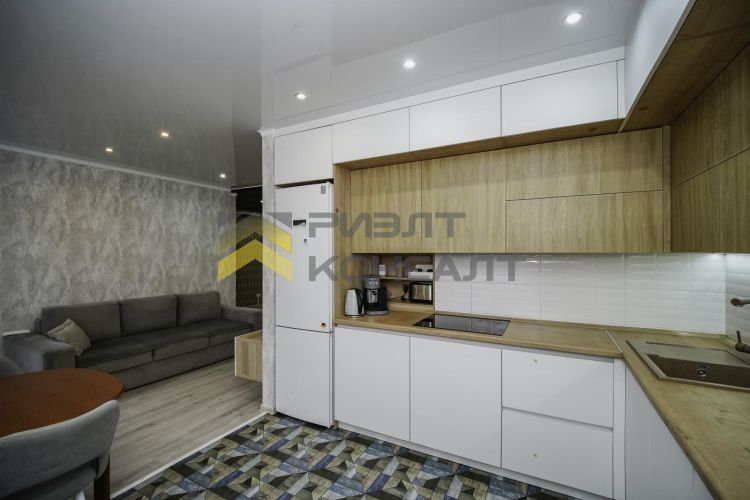 3-комн. квартира, Вторичка, 88.70м², 9/9 этаж