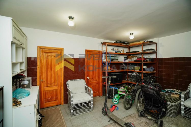 Дом, 483м², 11 соток, 2 этажа, 6 комн., стены: Кирпич миниатюра 39