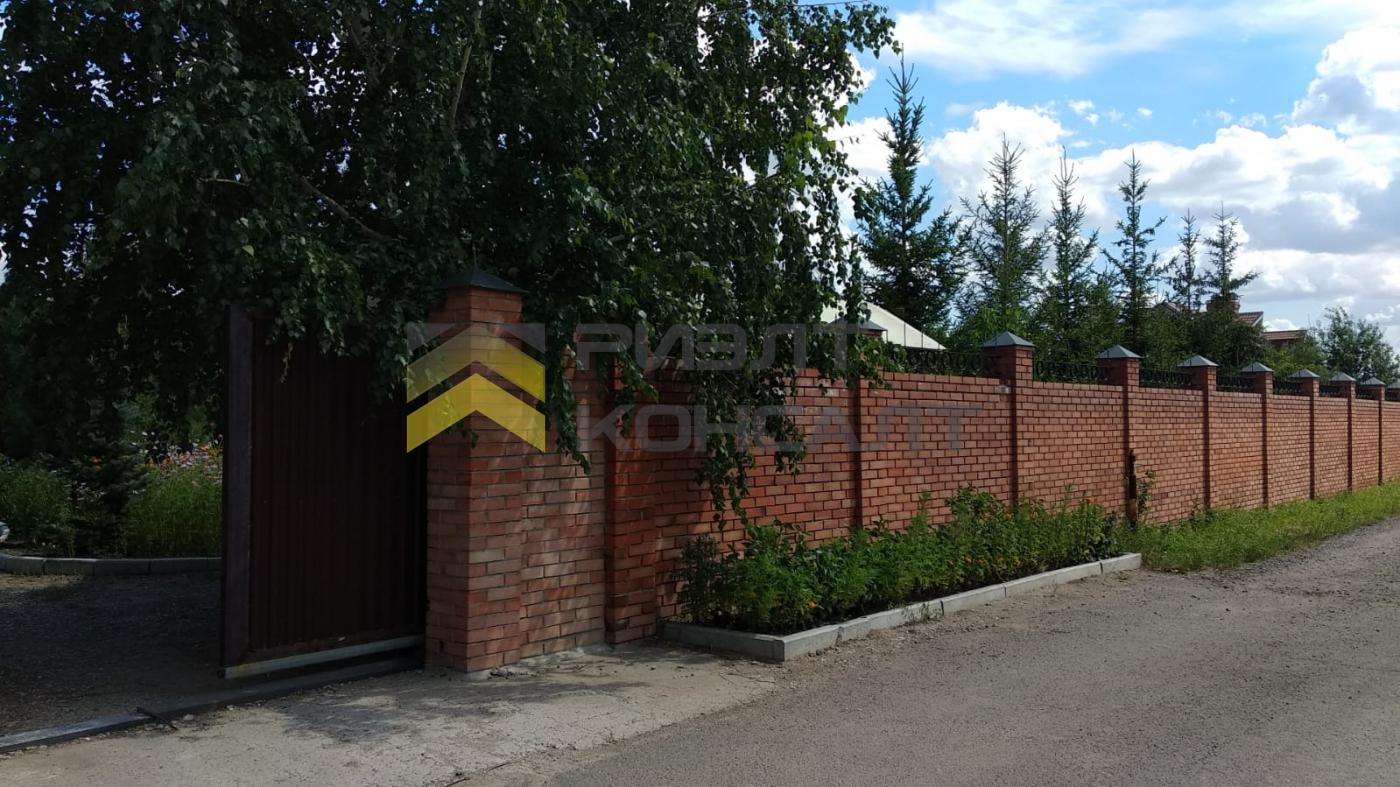 Коттедж, 380м², 20 соток, 3 этажа, 8 комн., стены: Кирпич миниатюра 26