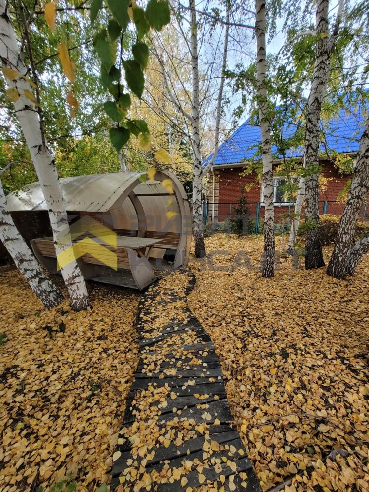 Коттедж, 380м², 20 соток, 3 этажа, 8 комн., стены: Кирпич миниатюра 32