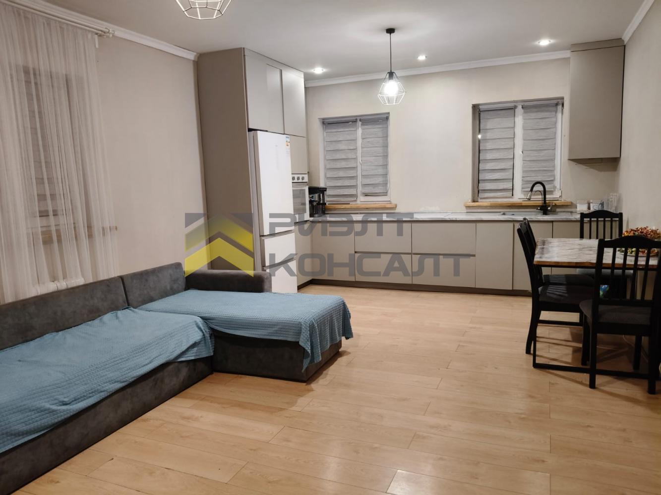 Дом, 153.70м², 12 соток, 2 этажа, 4 комн., стены: Кирпич