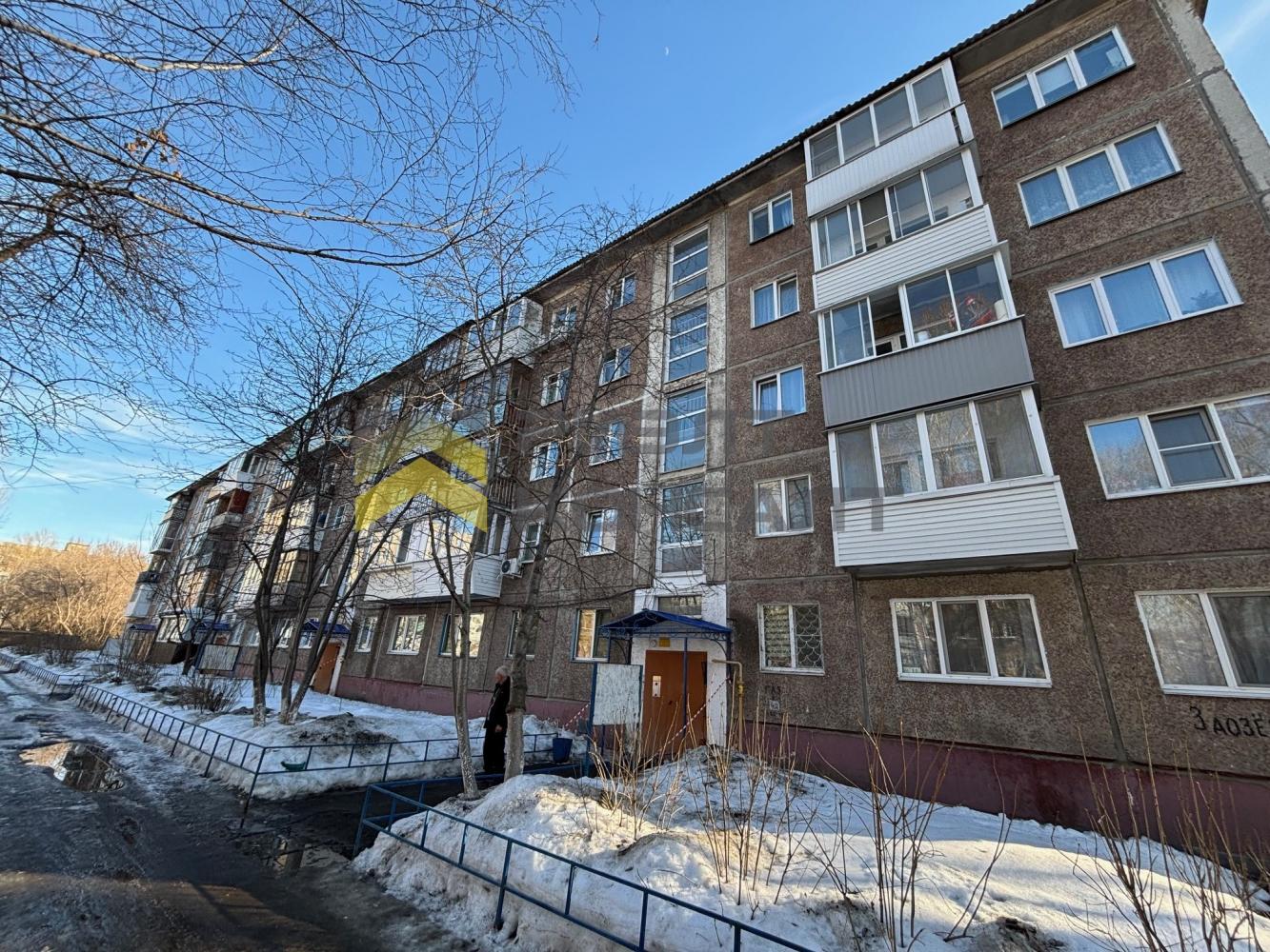 3-комн. квартира, Вторичка, 58.40м², 4/5 этаж