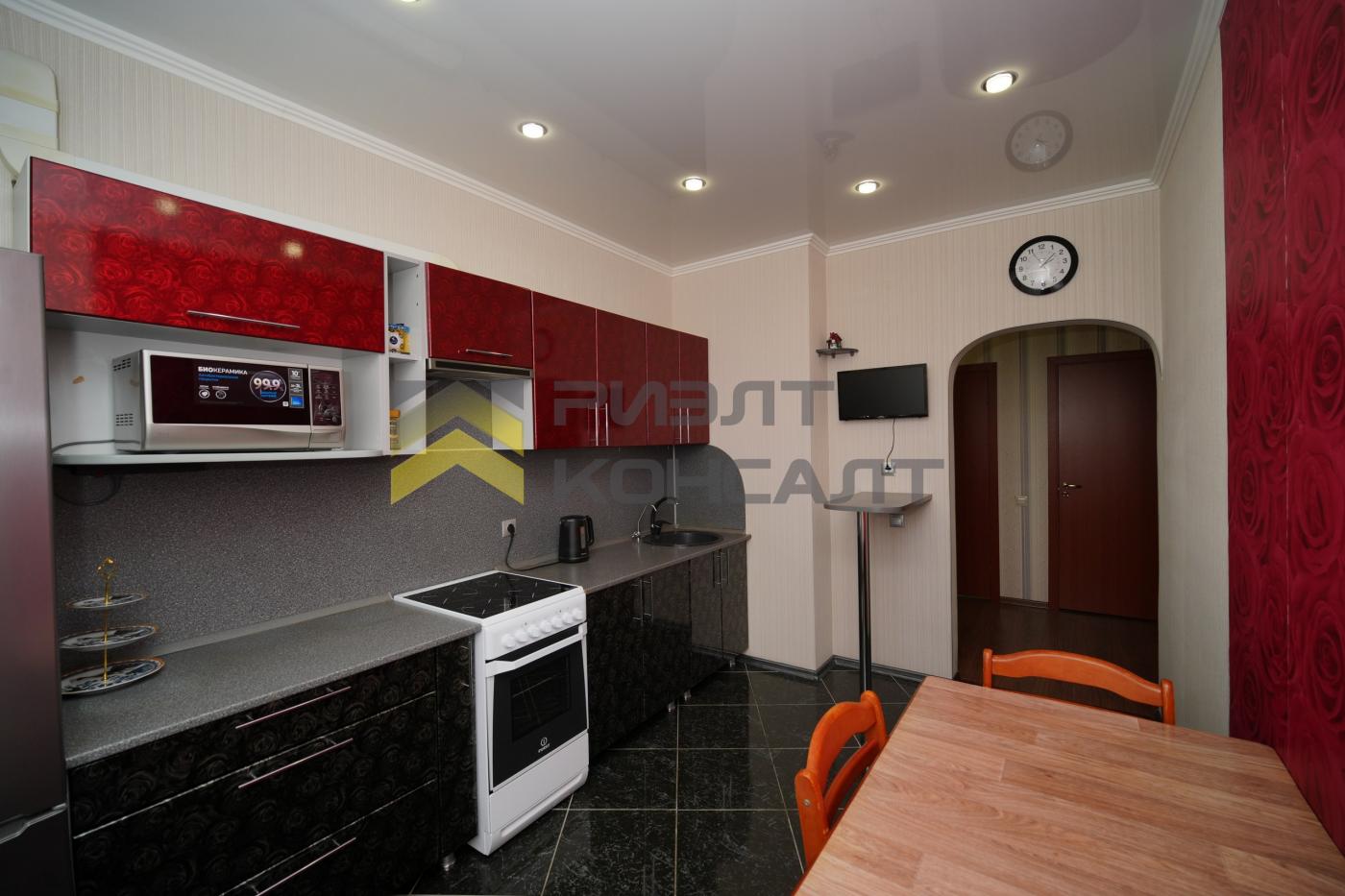 2-комн. квартира, Вторичка, 61м², 9/9 этаж