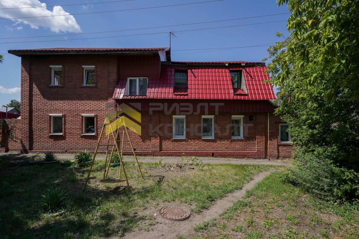 Дом, 230.50м², 5.20 соток, 2 этажа, 4 комн., стены: Кирпич миниатюра 3