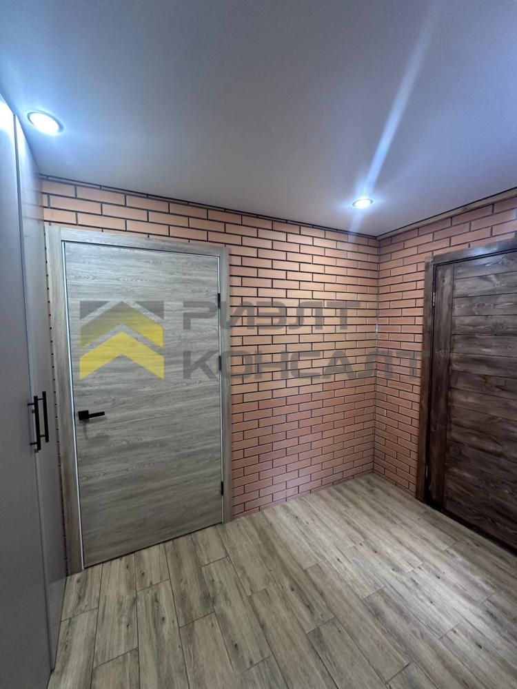 Дом, 180.80м², 11.10 соток, 1 этаж, 3 комн., стены: Кирпич миниатюра 17