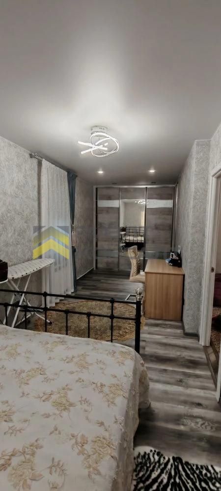 Дом, 150м², 5.10 соток, 2 этажа, 4 комн., стены: Бревно миниатюра 18