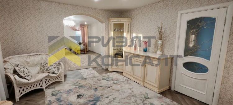 Дом, 150м², 5.10 соток, 2 этажа, 4 комн., стены: Бревно миниатюра 10