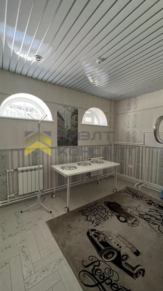 Коттедж, 172м², 15 соток, 3 этажа, 5 комн., стены: Кирпич миниатюра 20