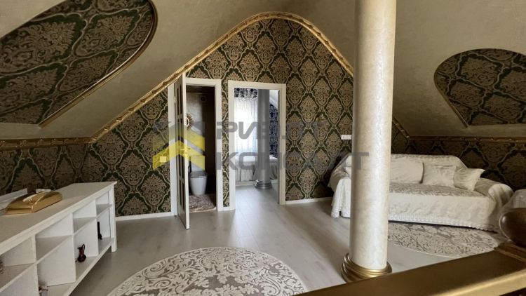 Коттедж, 172м², 15 соток, 3 этажа, 5 комн., стены: Кирпич миниатюра 14
