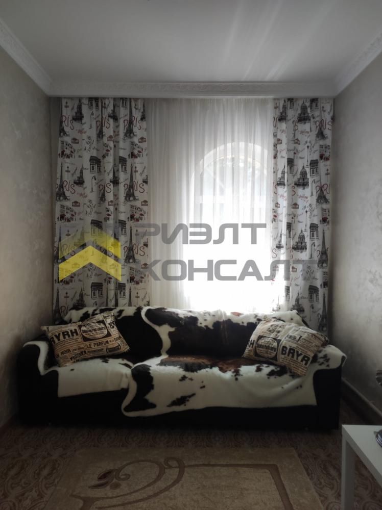 Коттедж, 172м², 15 соток, 3 этажа, 5 комн., стены: Кирпич миниатюра 30