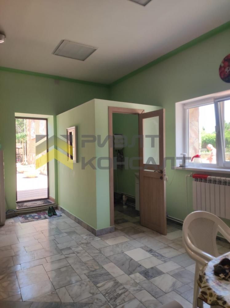 Коттедж, 172м², 15 соток, 3 этажа, 5 комн., стены: Кирпич миниатюра 39