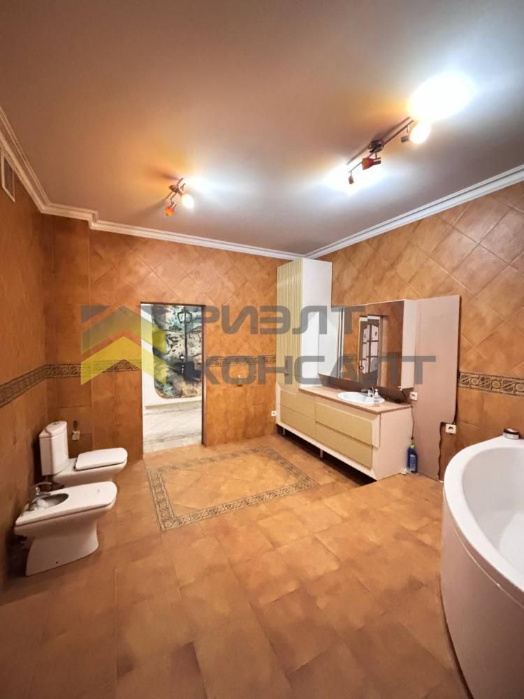 4-комн. квартира, Вторичка, 244.50м², 7/10 этаж миниатюра 23