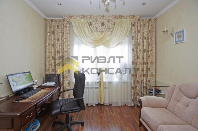 5-комн. квартира, Вторичка, 145.30м², 3/9 этаж миниатюра 21