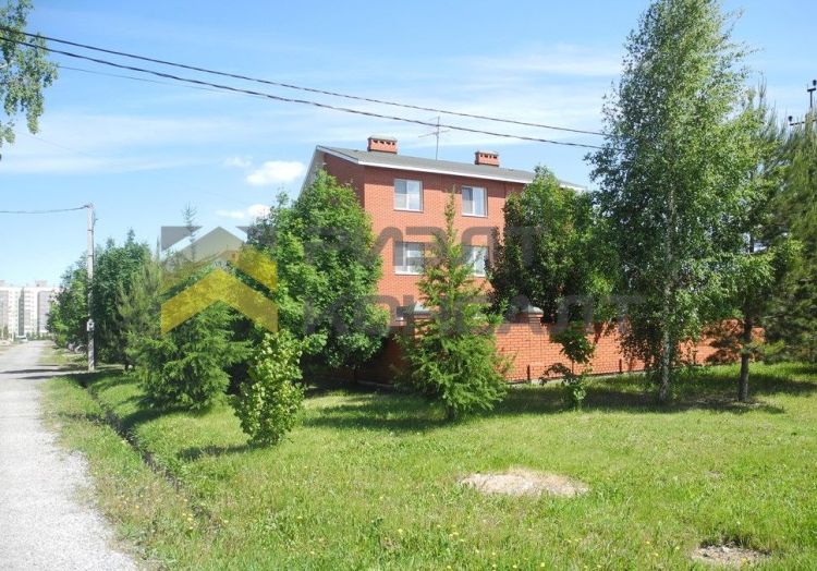 Дом, 495м², 16 соток, 3 этажа, 8 комн., стены: Кирпич миниатюра 2