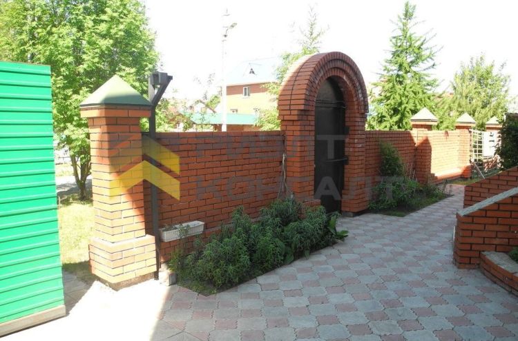 Дом, 495м², 16 соток, 3 этажа, 8 комн., стены: Кирпич миниатюра 23