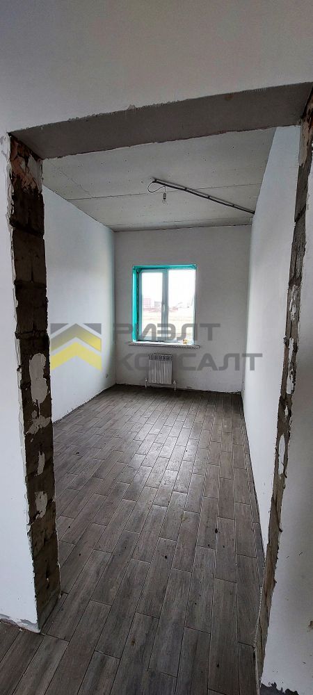 Дом, 136м², 9 соток, 1 этаж, 4 комн., стены: Кирпич миниатюра 15