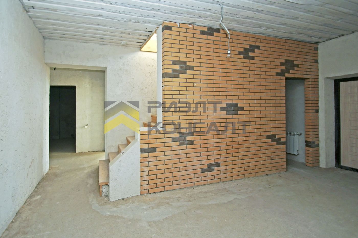 Дом, 250м², 15 соток, 2 этажа, 8 комн., стены: Кирпич миниатюра 24