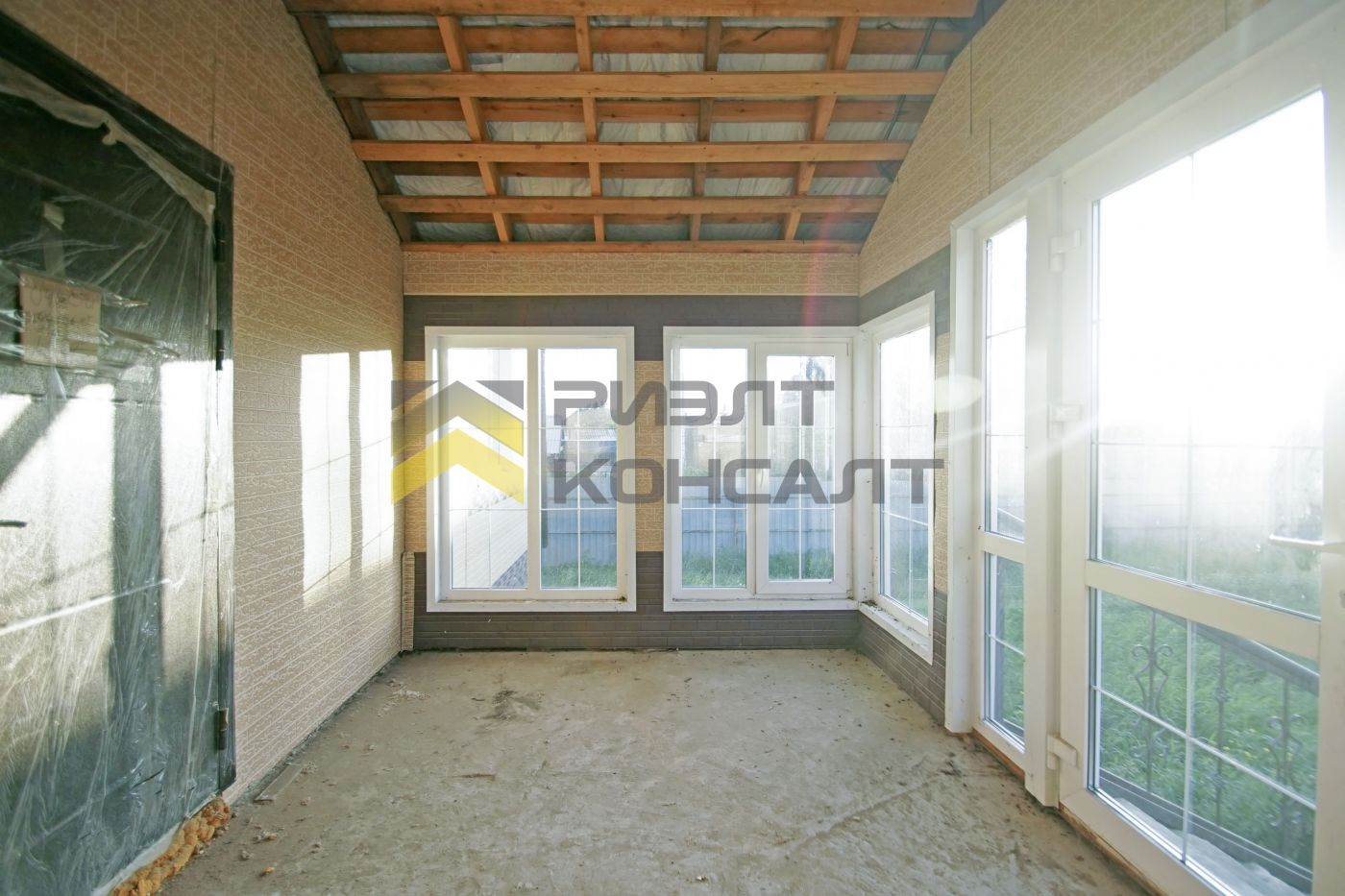 Дом, 250м², 15 соток, 2 этажа, 8 комн., стены: Кирпич миниатюра 33