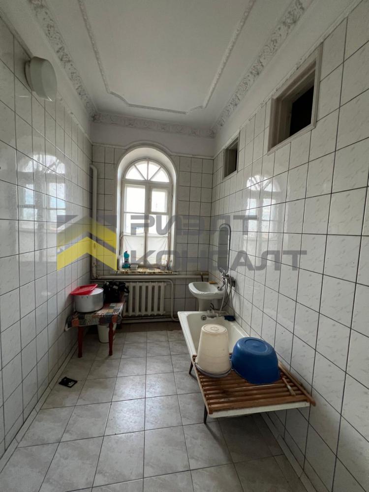 Коттедж, 262.70м², 26 соток, 2 этажа, 8 комн., стены: Кирпич миниатюра 16