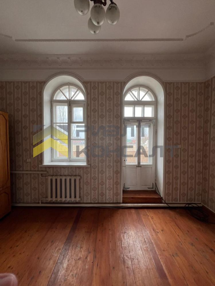 Коттедж, 262.70м², 26 соток, 2 этажа, 8 комн., стены: Кирпич миниатюра 20