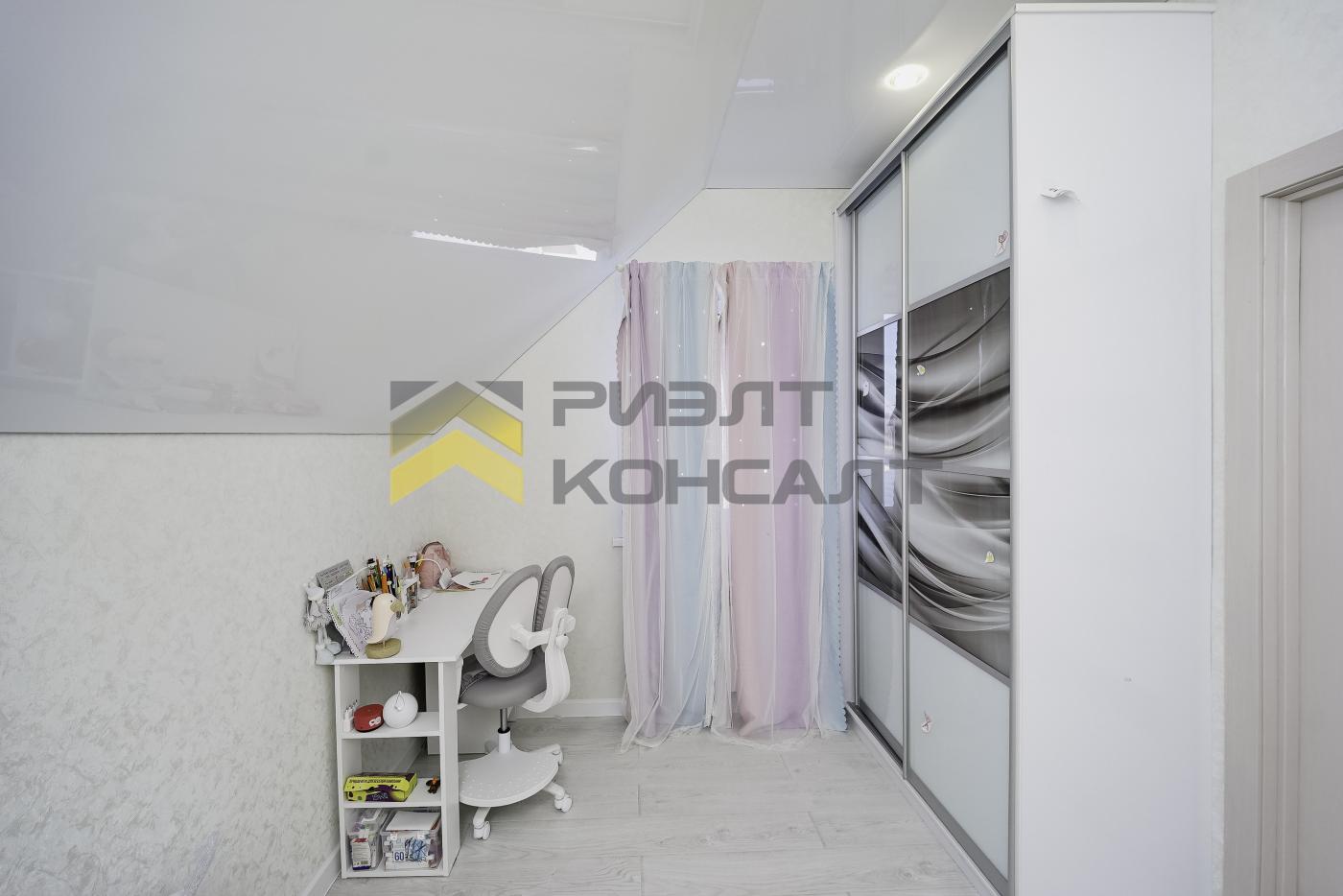 Дом, 112м², 10 соток, 2 этажа, 5 комн., стены: Кирпич миниатюра 22