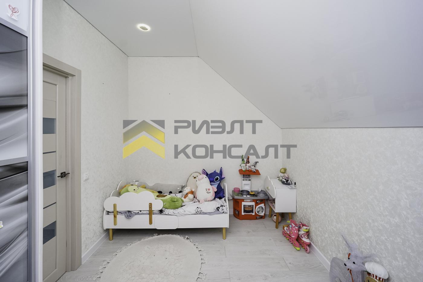 Дом, 112м², 10 соток, 2 этажа, 5 комн., стены: Кирпич миниатюра 24