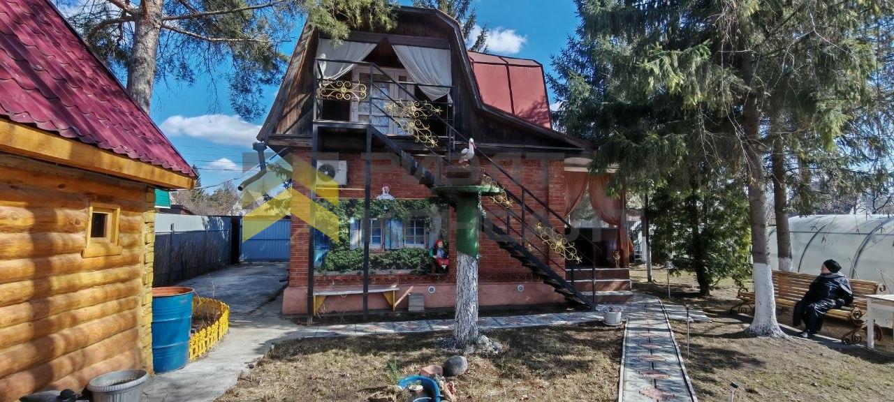 Дача, 56м², 5.50 соток, 2 этажа, 3 комн., стены: Кирпич
