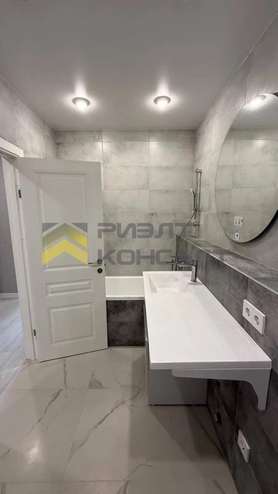 2-комн. квартира, Вторичка, 70.90м², 4/18 этаж миниатюра 2