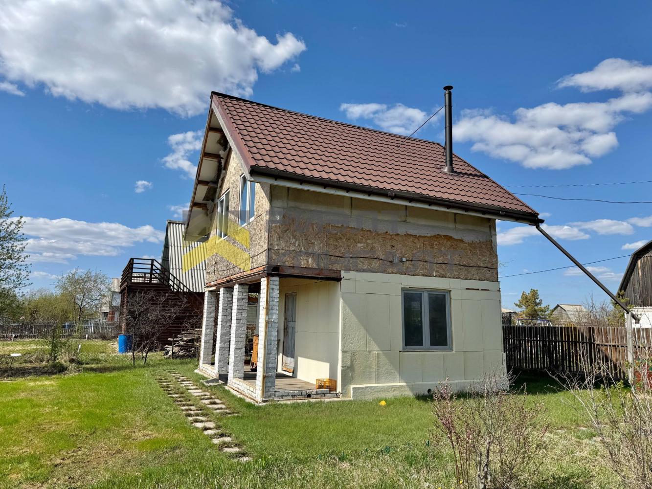 Дача, 61.90м², 12 соток, 2 этажа, 2 комн., стены: Кирпич миниатюра 10