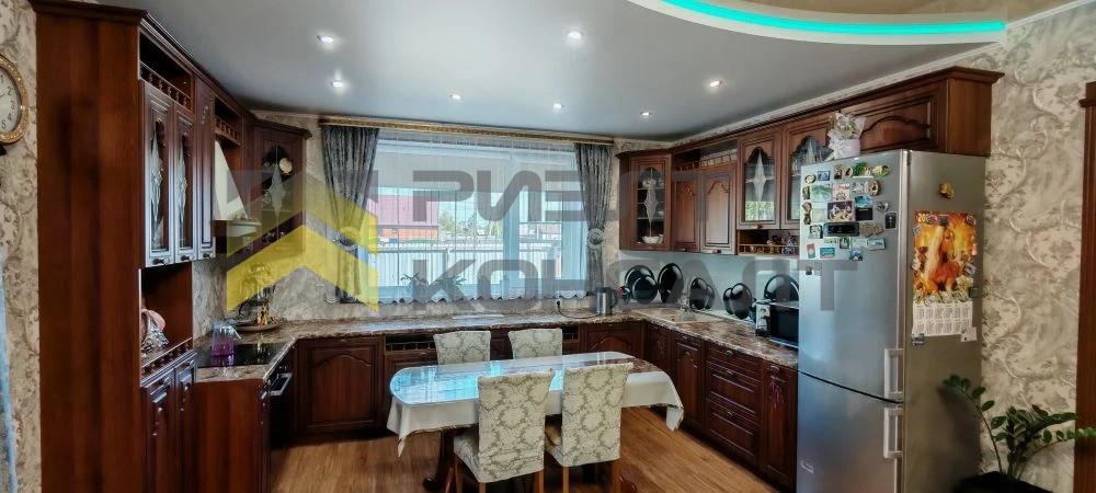 Дом, 159м², 10 соток, 2 этажа, 3 комн., стены: Кирпич миниатюра 24