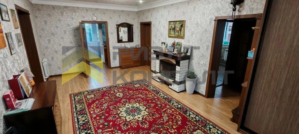Дом, 159м², 10 соток, 2 этажа, 3 комн., стены: Кирпич миниатюра 28