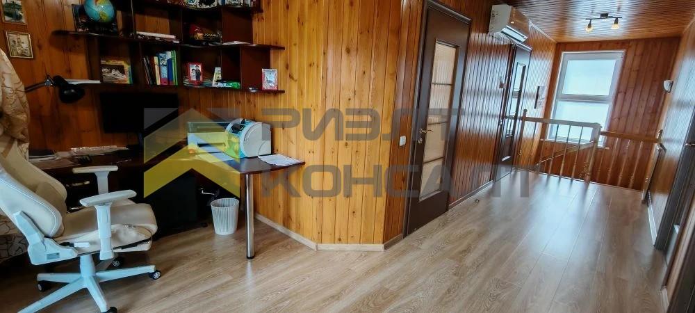 Дом, 159м², 10 соток, 2 этажа, 3 комн., стены: Кирпич миниатюра 40