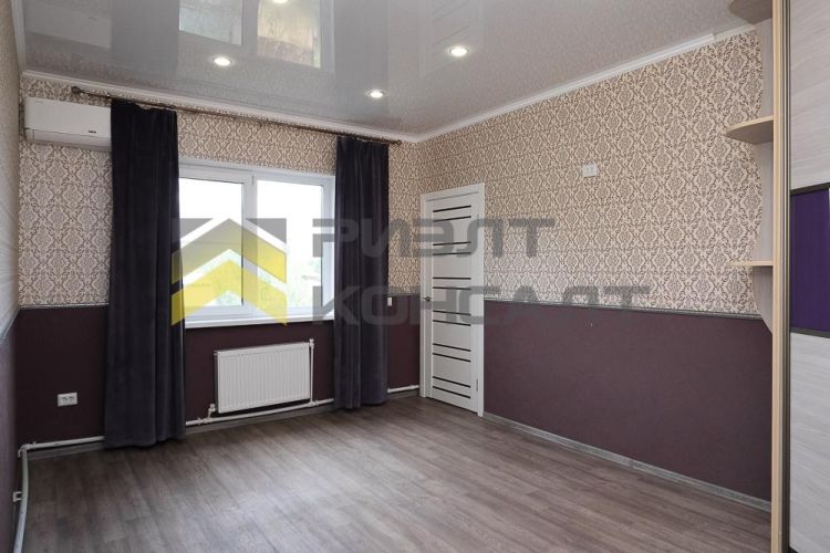 Дом, 164м², 6.70 соток, 2 этажа, 5 комн., стены: Бревно миниатюра 20