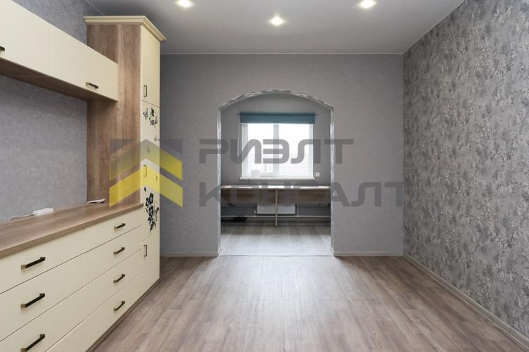 Дом, 164м², 6.70 соток, 2 этажа, 5 комн., стены: Бревно миниатюра 25