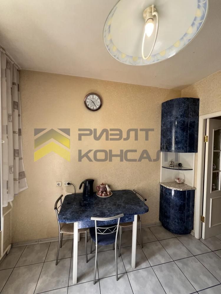 2-комн. квартира, Вторичка, 69м², 2/10 этаж миниатюра 5