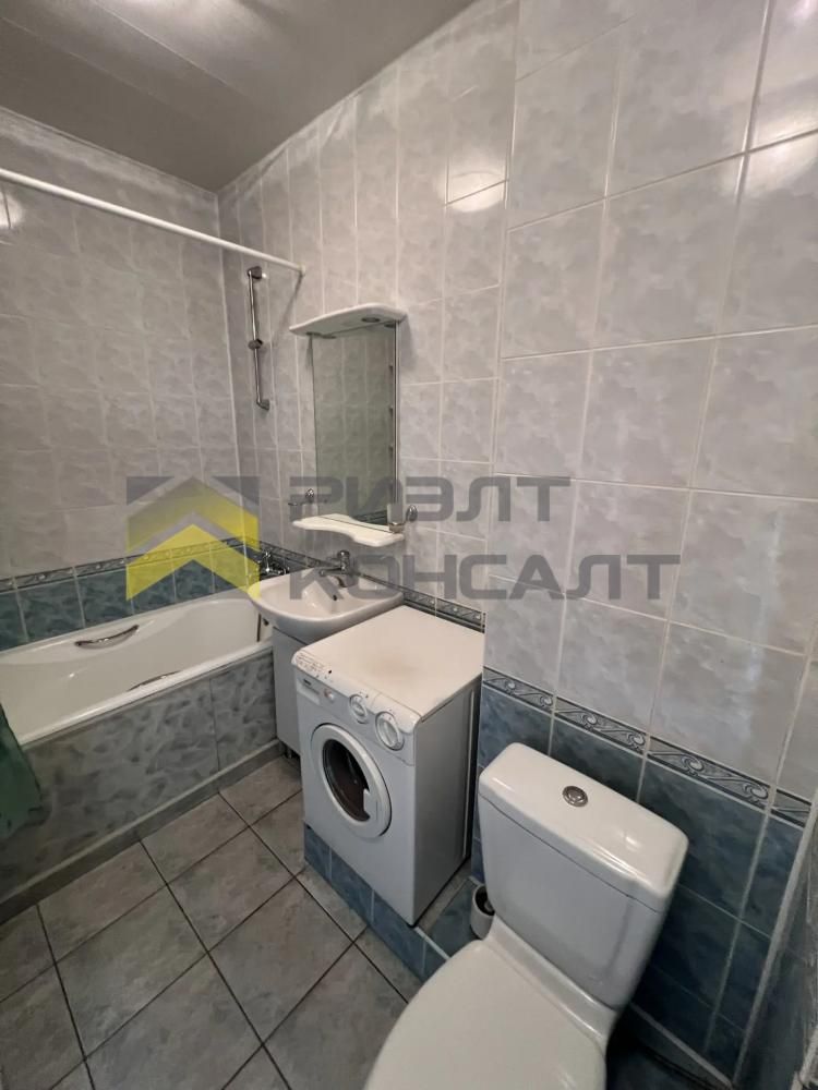 2-комн. квартира, Вторичка, 69м², 2/10 этаж миниатюра 10