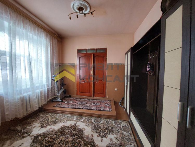 Дом, 418.70м², 8.80 соток, 3 этажа, 6 комн., стены: Кирпич миниатюра 30