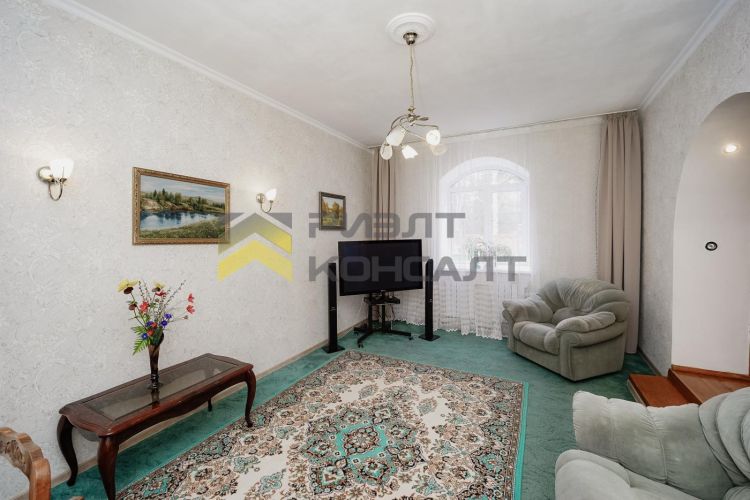 Дом, 226.20м², 12.53 соток, 2 этажа, 5 комн., стены: Кирпич миниатюра 14