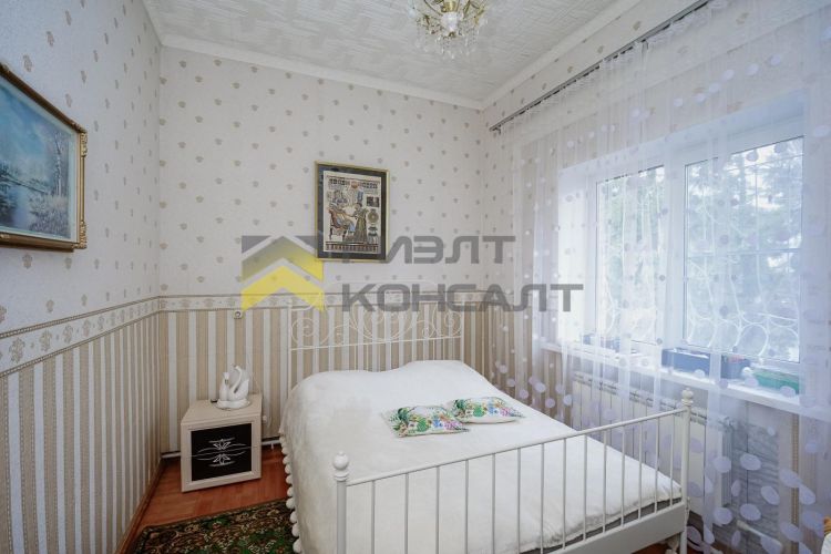 Дом, 226.20м², 12.53 соток, 2 этажа, 5 комн., стены: Кирпич миниатюра 27