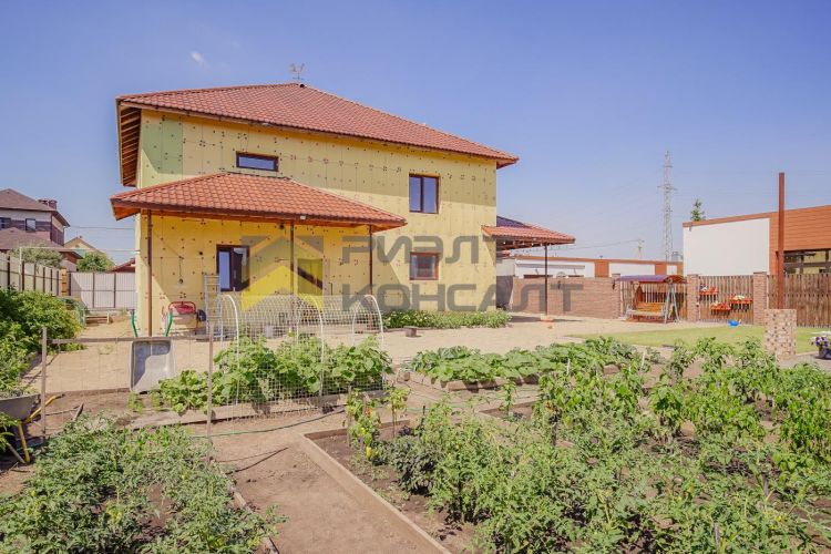 Коттедж, 318м², 8.60 соток, 2 этажа, 5 комн., стены: Пеноблоки