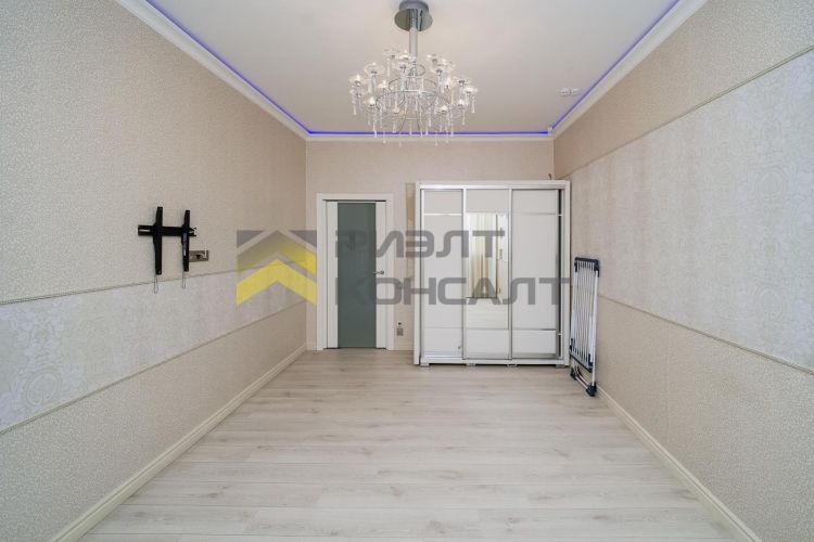 4-комн. квартира, Вторичка, 134м², 1/4 этаж миниатюра 12