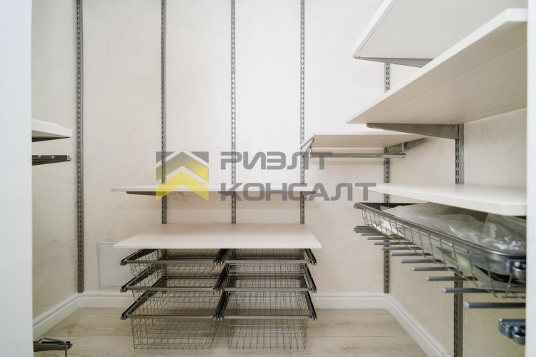 4-комн. квартира, Вторичка, 134м², 1/4 этаж миниатюра 23