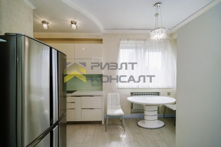 4-комн. квартира, Вторичка, 134м², 1/4 этаж миниатюра 8