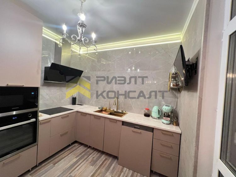 2-комн. квартира, 62м², 12/16 этаж