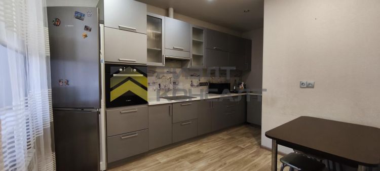 3-комн. квартира, Вторичка, 93м², 2/9 этаж миниатюра 11