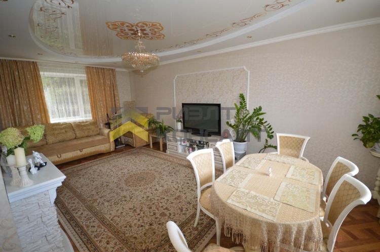 Дом, 209м², 8 соток, 2 этажа, 3 комн., стены: Кирпич миниатюра 7