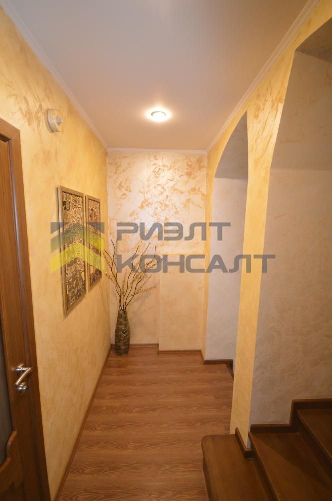Дом, 209м², 8 соток, 2 этажа, 3 комн., стены: Кирпич миниатюра 18