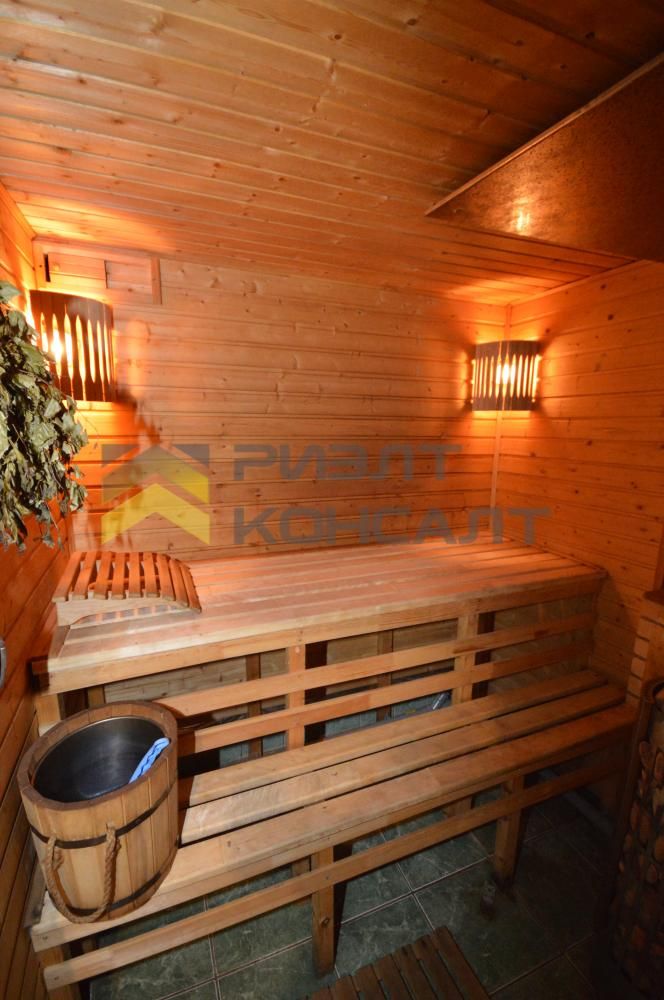 Дом, 209м², 8 соток, 2 этажа, 3 комн., стены: Кирпич миниатюра 26