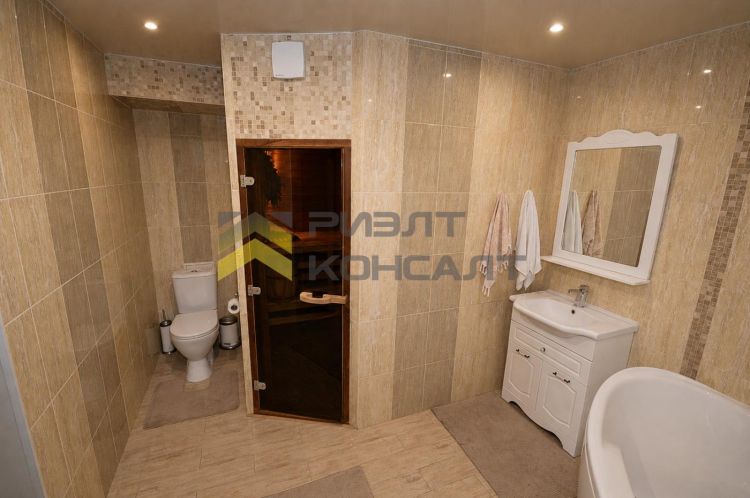 Дом, 209м², 8 соток, 2 этажа, 3 комн., стены: Кирпич миниатюра 32