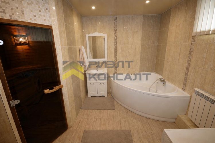 Дом, 209м², 8 соток, 2 этажа, 3 комн., стены: Кирпич миниатюра 24
